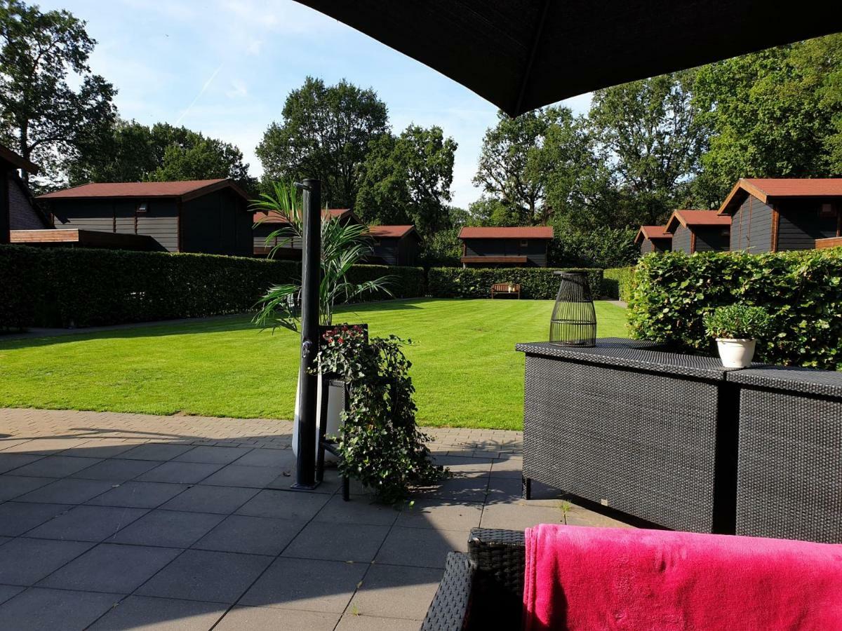 De Eikensingel Hotel Uddel Exterior photo